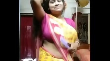 Indian desi milf seducing