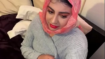 Arabian beauty doing blowjob