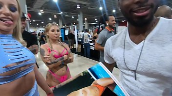 Lil d goes to exxxotica miami 2019 day 2 insta