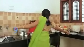 Dever and bhabhi hot saree navel romance in bed