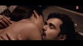 Esha gupta kiss sex scene with emraan hashmi