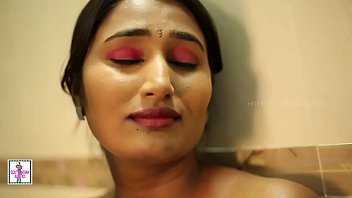 Indian hot girl bathroom romance leaked mms