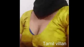 Tamil item aunty showing her nude body with dance