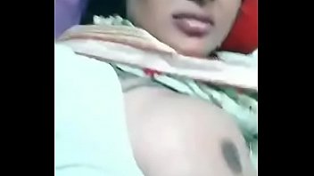 Tamil milf showing her boobs on t video