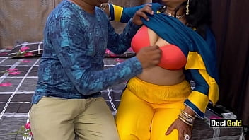 Indian aunty fucked for money with clear hindi 