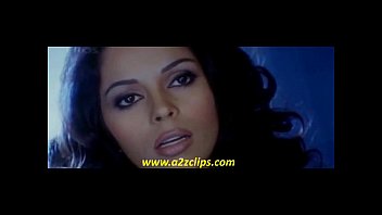 Mallika sherawat tera husn ik nasha hai bach